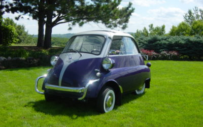 1957 Purple-Silver BMW Isetta